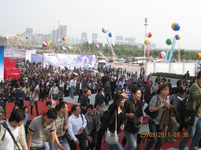 保定市广告协会组团参加第十八届中国国际广告节
